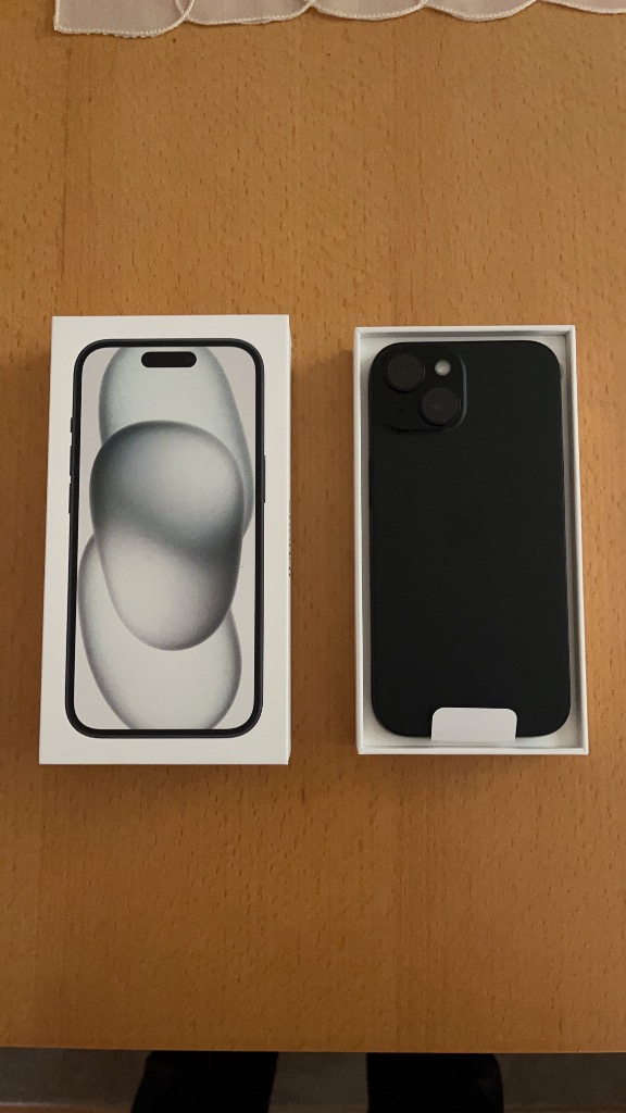 Apple iPhone 15 128GB ブラック iPhone iPhone 15 iPhone本体 - 最