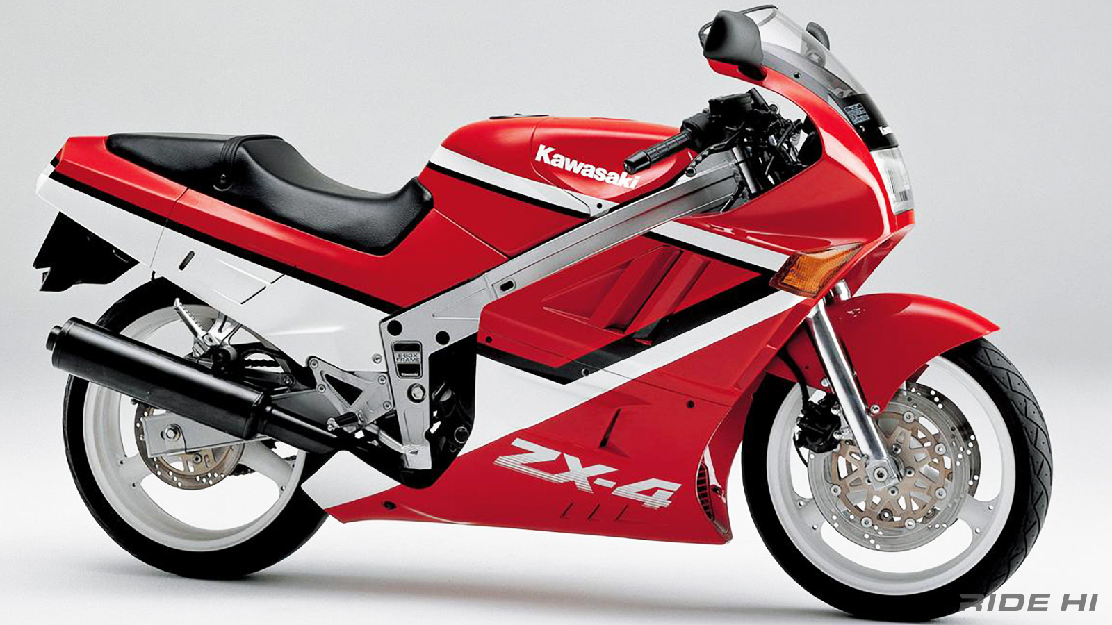 ZX-4はレプリカを上回るポテンシャルのSSを目指した！【このバイクに