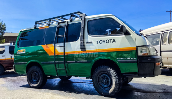 トヨタ ハイエース｜100系｜1989年〜2004年｜用シュノーケルキット - HIACE