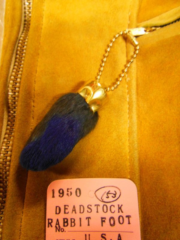 153/青染53mm/1950'S NOS LUCKY RABBIT FOOT CHARM/ビンテージ