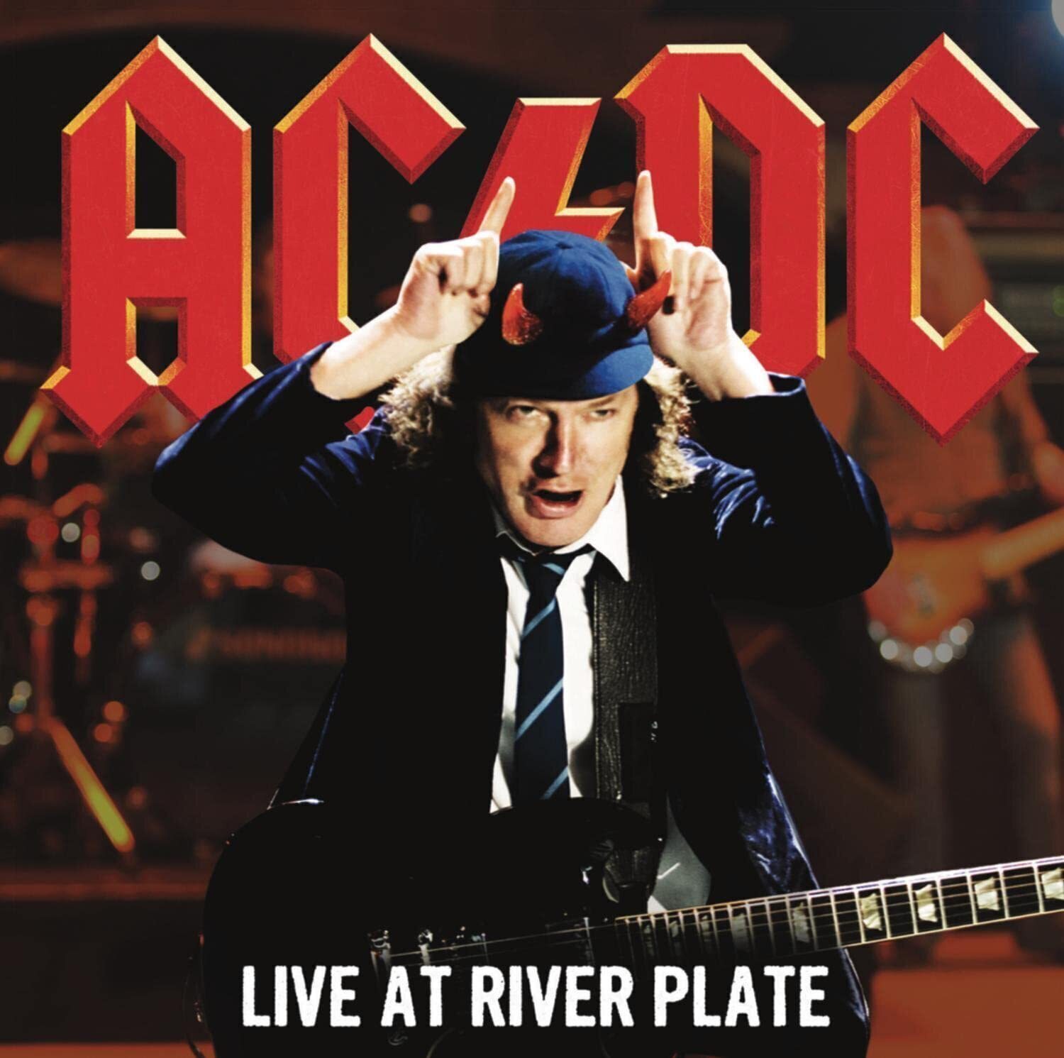 AC/DCのアンガス・ヤング、ジミ・ヘンドリックスから受けた影響を語る