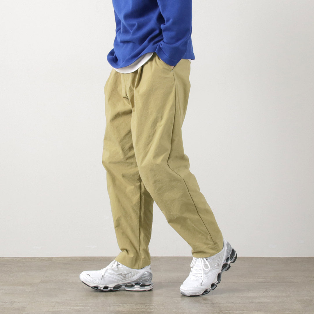 30％OFF】AND WANDER（アンドワンダー） ナイロンチノ タック