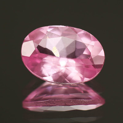☆UV蛍光 シルキーピンクスピネル オーバル 0.65ct 限定1個 ※こちらの