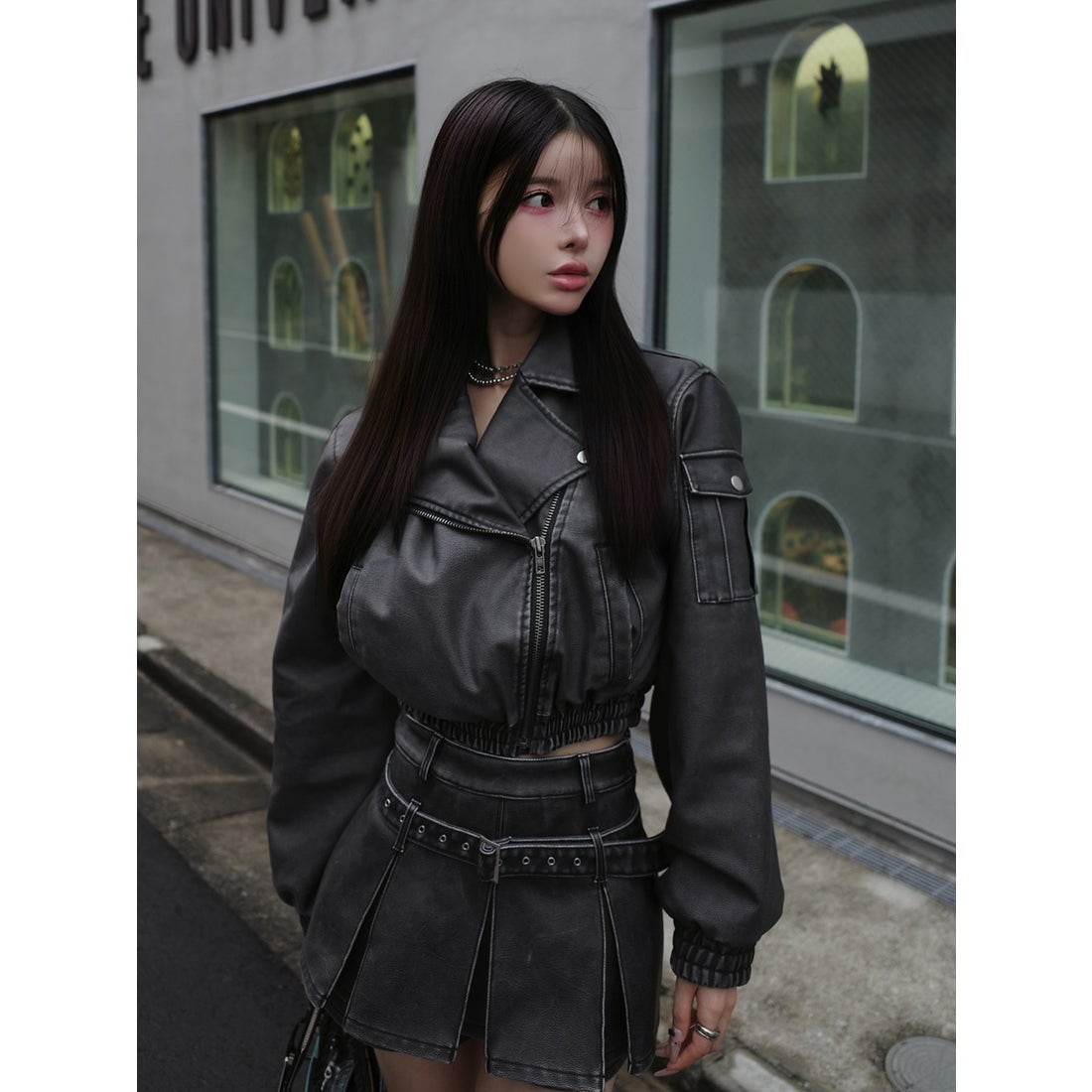 ダーリッチ Darich アンティークレザープリーツショートパンツ