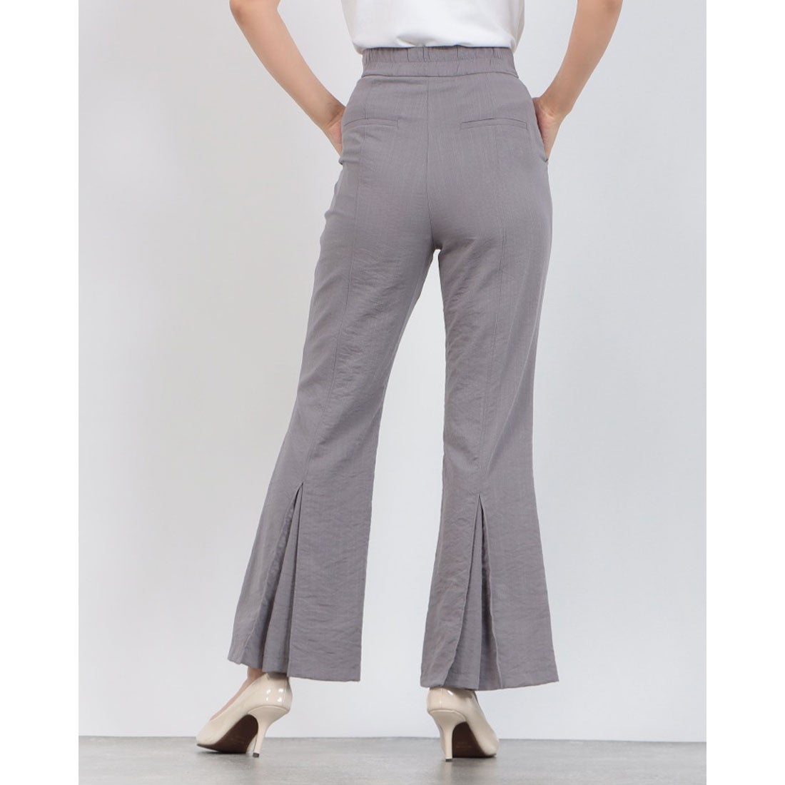 レディメイド LADYMADE BACKタックフレアパンツ （ライトブルー