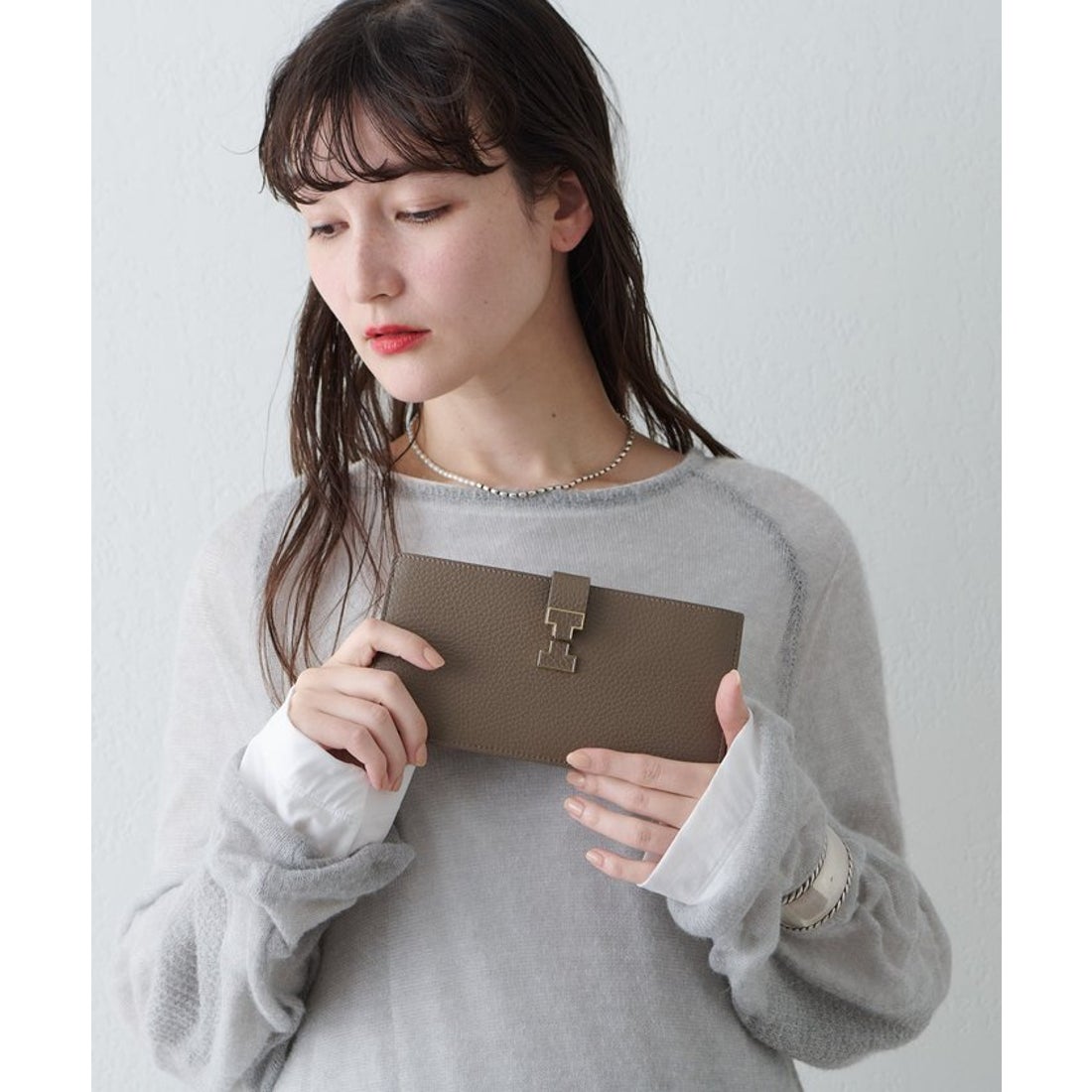 イアクッチ IACUCCI アバ ロングウォレット CERVO （taupe） -靴
