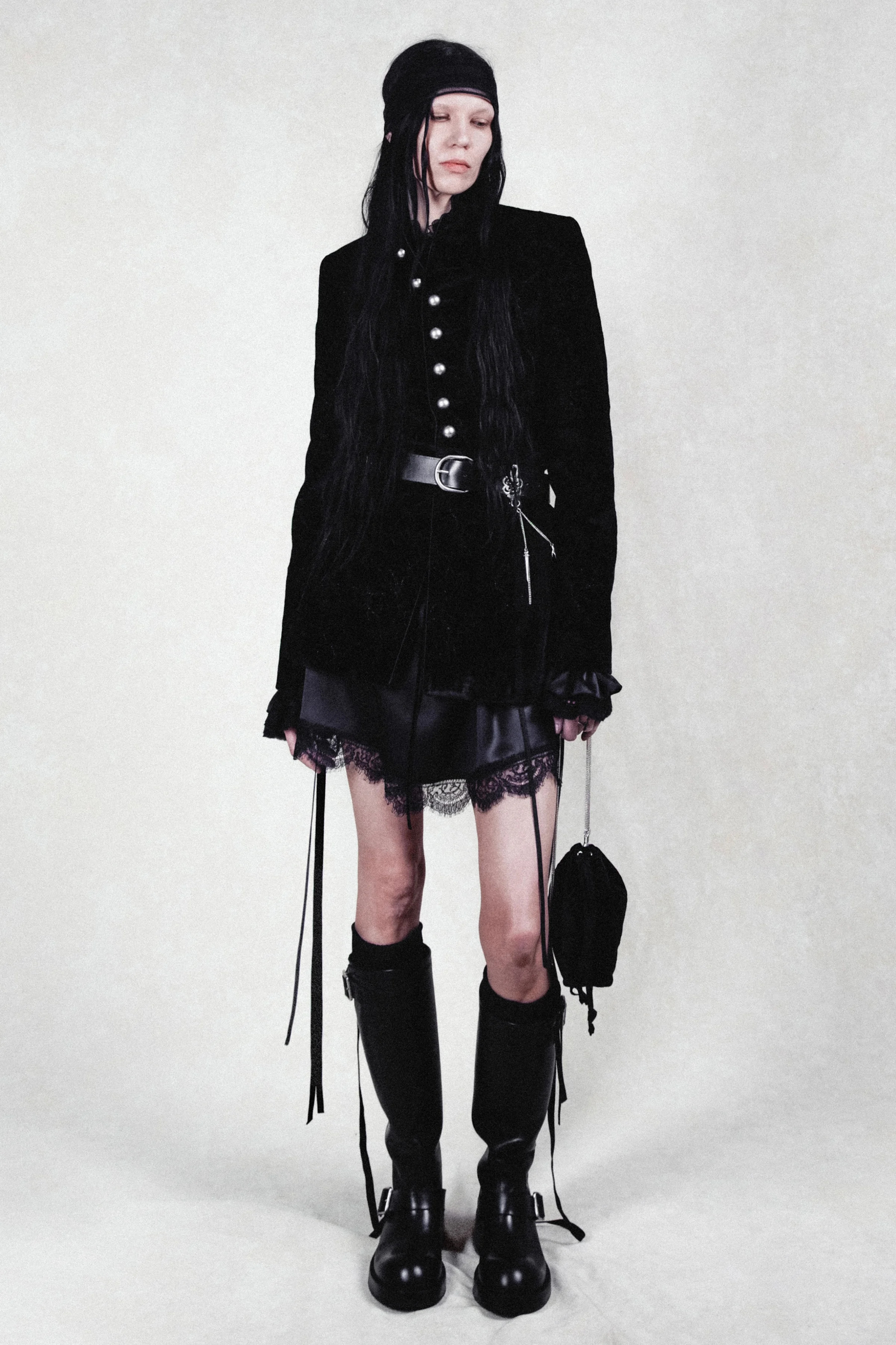 Ann Demeulemeester Pre-fall 2026: Different Muses
