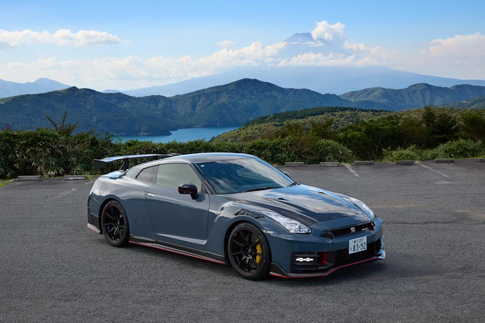 2025 Nissan GT-R Nismo Special Edition on Japan's Hakone Turnpike