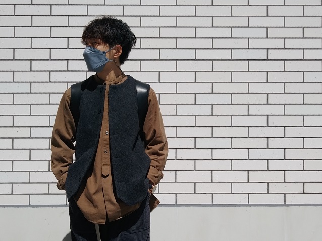 Crew Neck Vest 