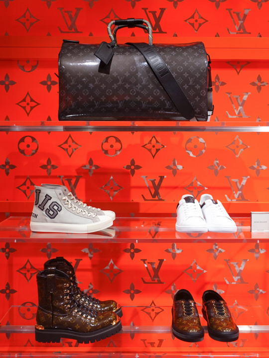 超レア Louis Vuitton 伊勢丹限定 Peace&Love 新品 ルイ・ヴィトンの
