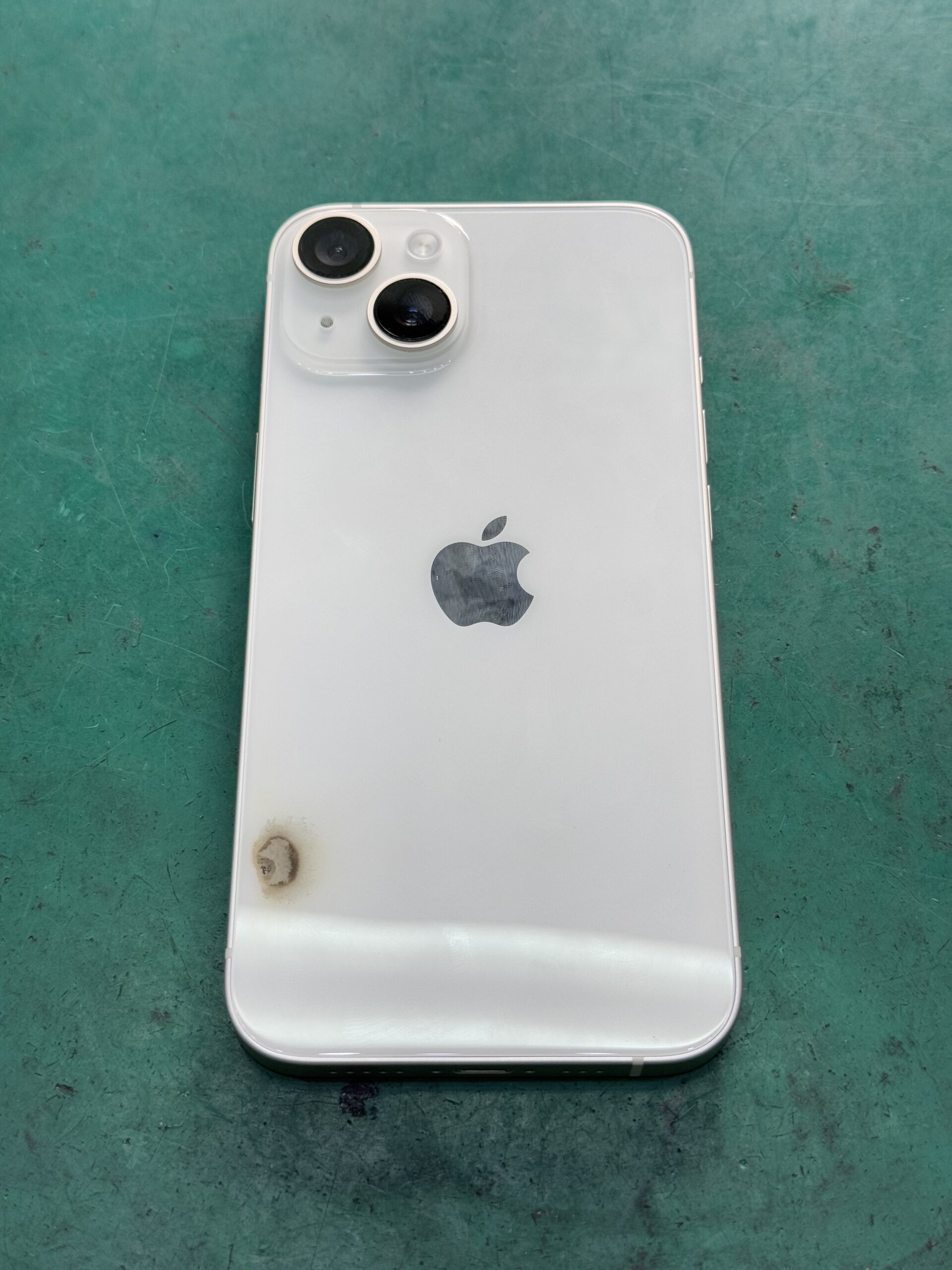 iPhone14が落下でバッテリー発火！？スキルワンの修理でデータそのまま