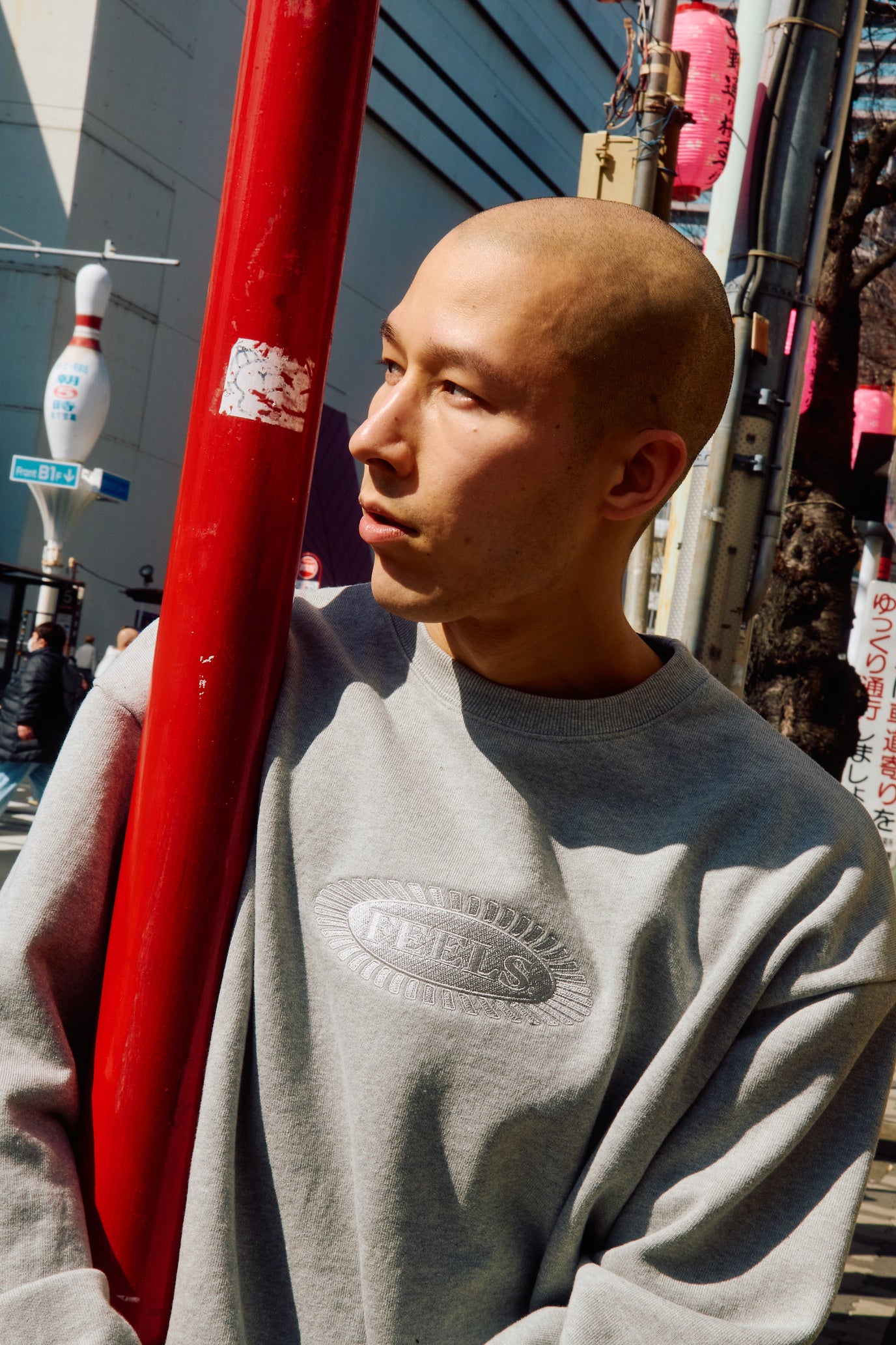 CREWNECK SWEATSHIRT GRAY – FEELS.