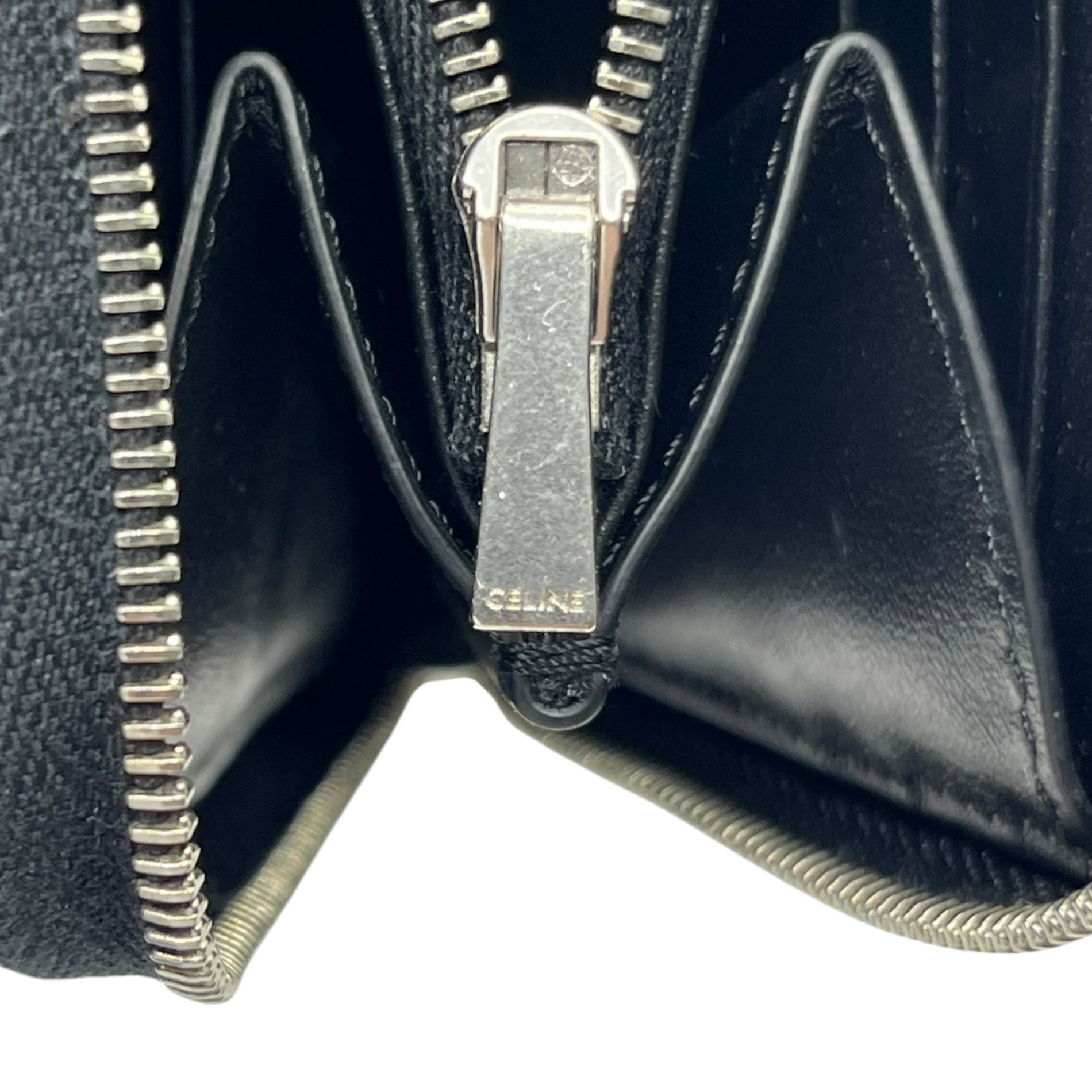 CELINE(セリーヌ) Croco-embossed leather round zip wallet