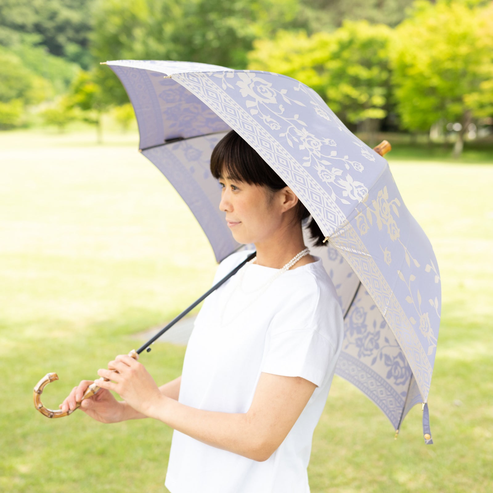 かわいい花柄のレディース長傘！晴雨兼用雨傘8本骨60cm