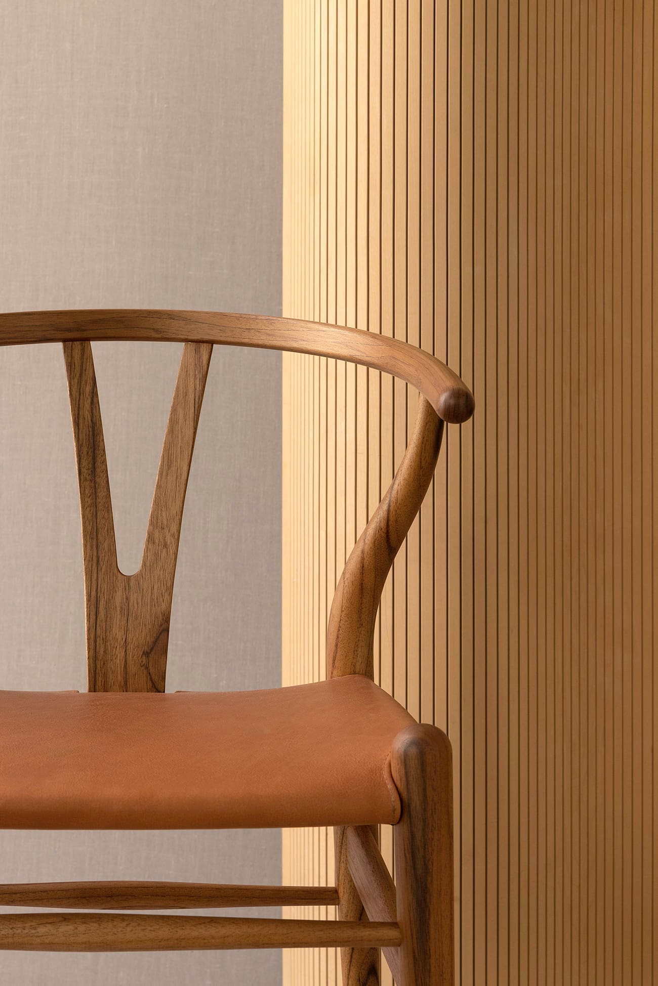 Carl Hansen & Søn - CH24 Birthday Edition 2022 - Nordic Urban