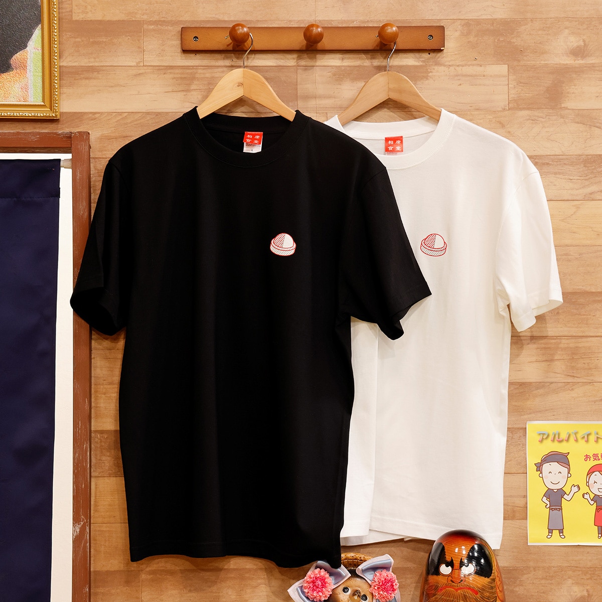 相席食堂ちょっと待てぃ!!ボタンTシャツ | ABCミッケ｜【公式】ABC