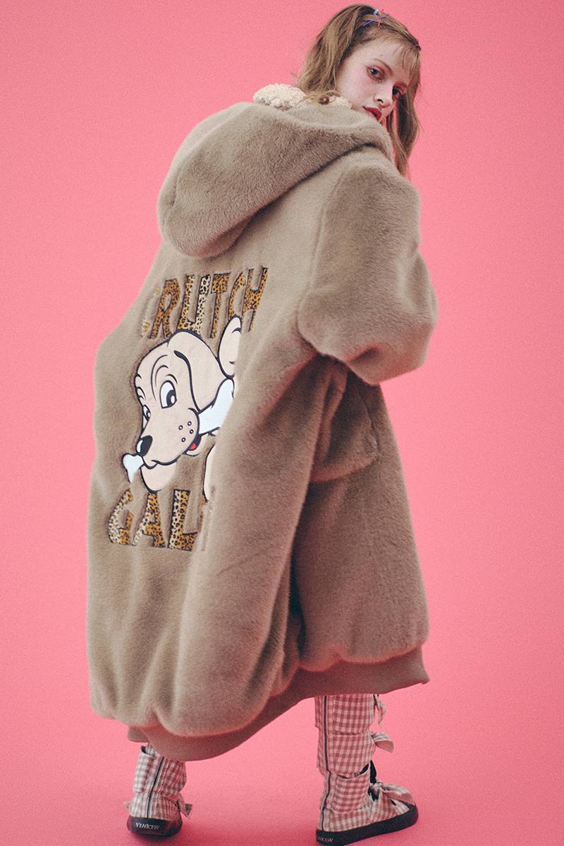 予約商品】GALFY (ガルフィー) 大セレブファーコート BEIGE / ロック