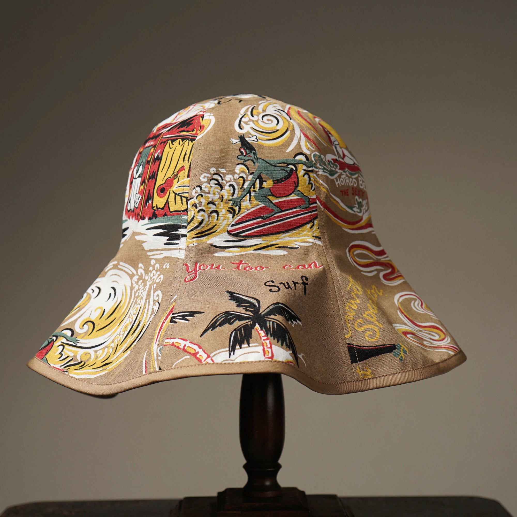 WEIRDO HUT - REVERSIBLE HAT / WRD-24-SS-G04 – GLADHAND & Co.