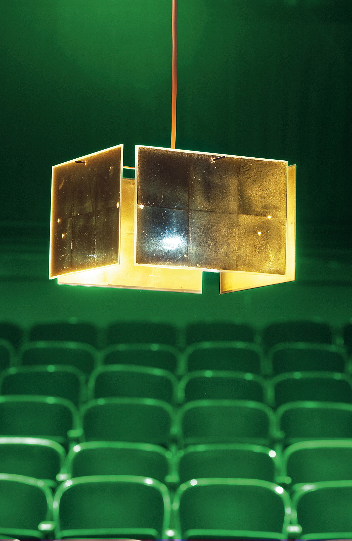 Designer hanging lamp 24 carat blue | Ingo Maurer