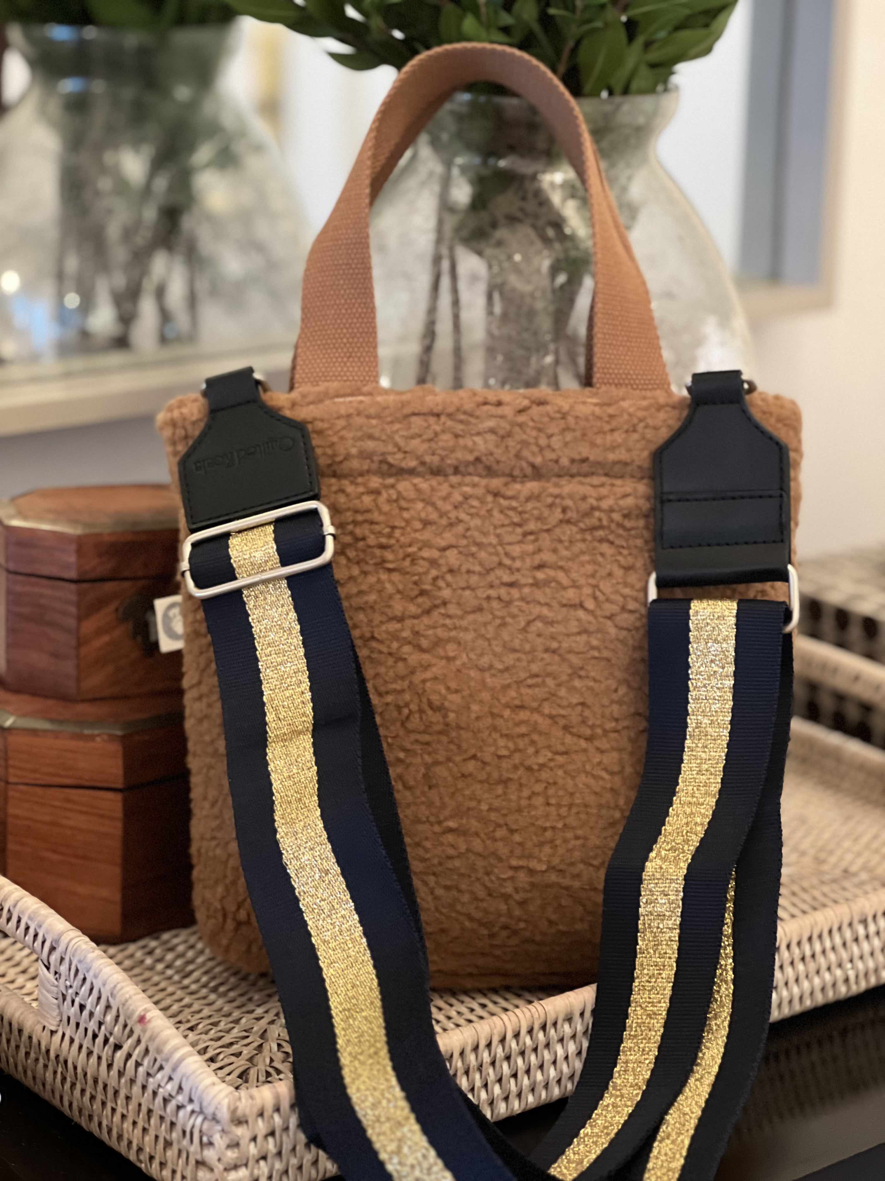 Midi Town Crossbody Bag: Mocha Sherpa – Quilted Koala