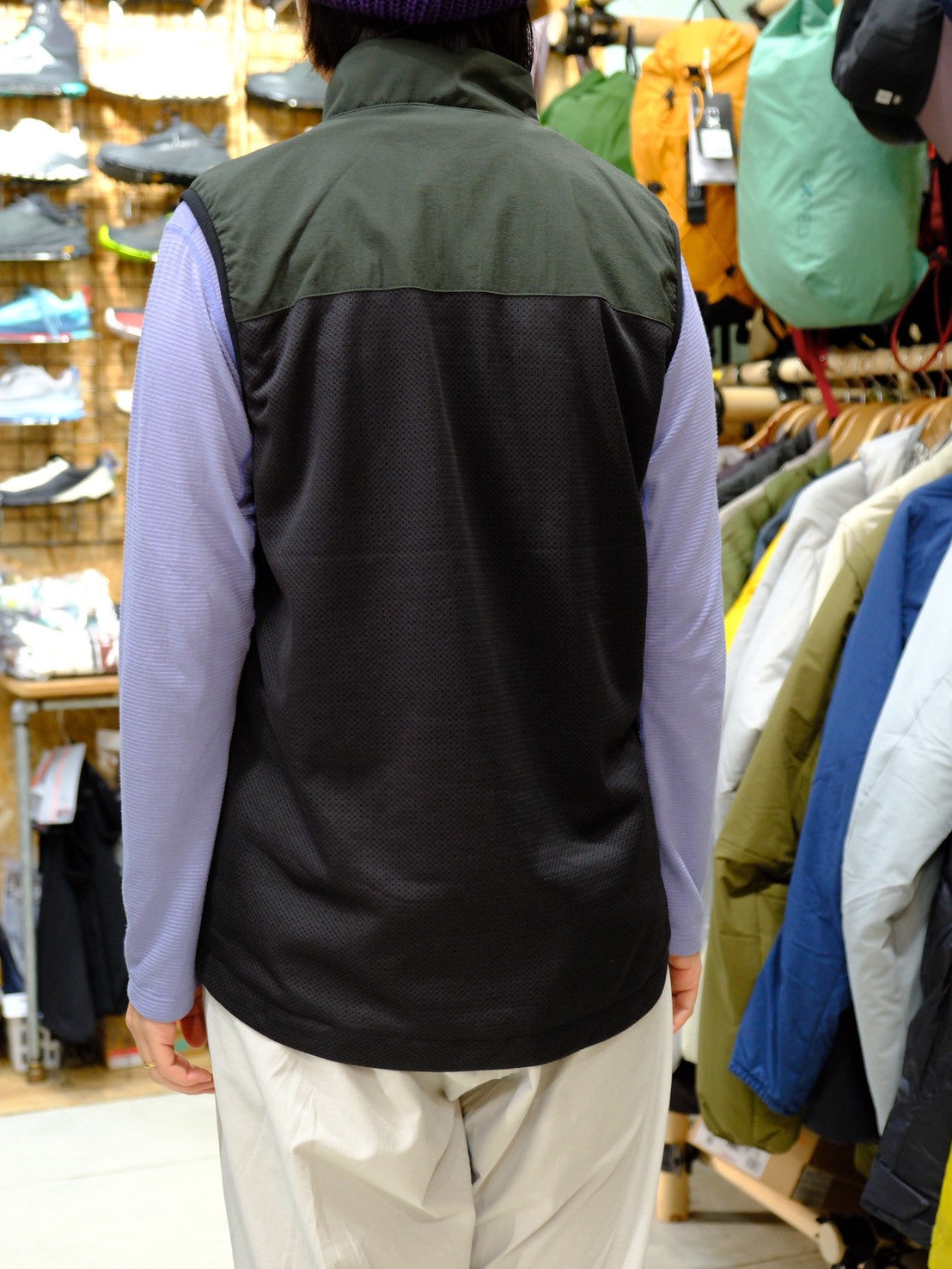 ADRIFT VEST WITH SHELL（オクタ＋シェル素材でアウター使用もできる