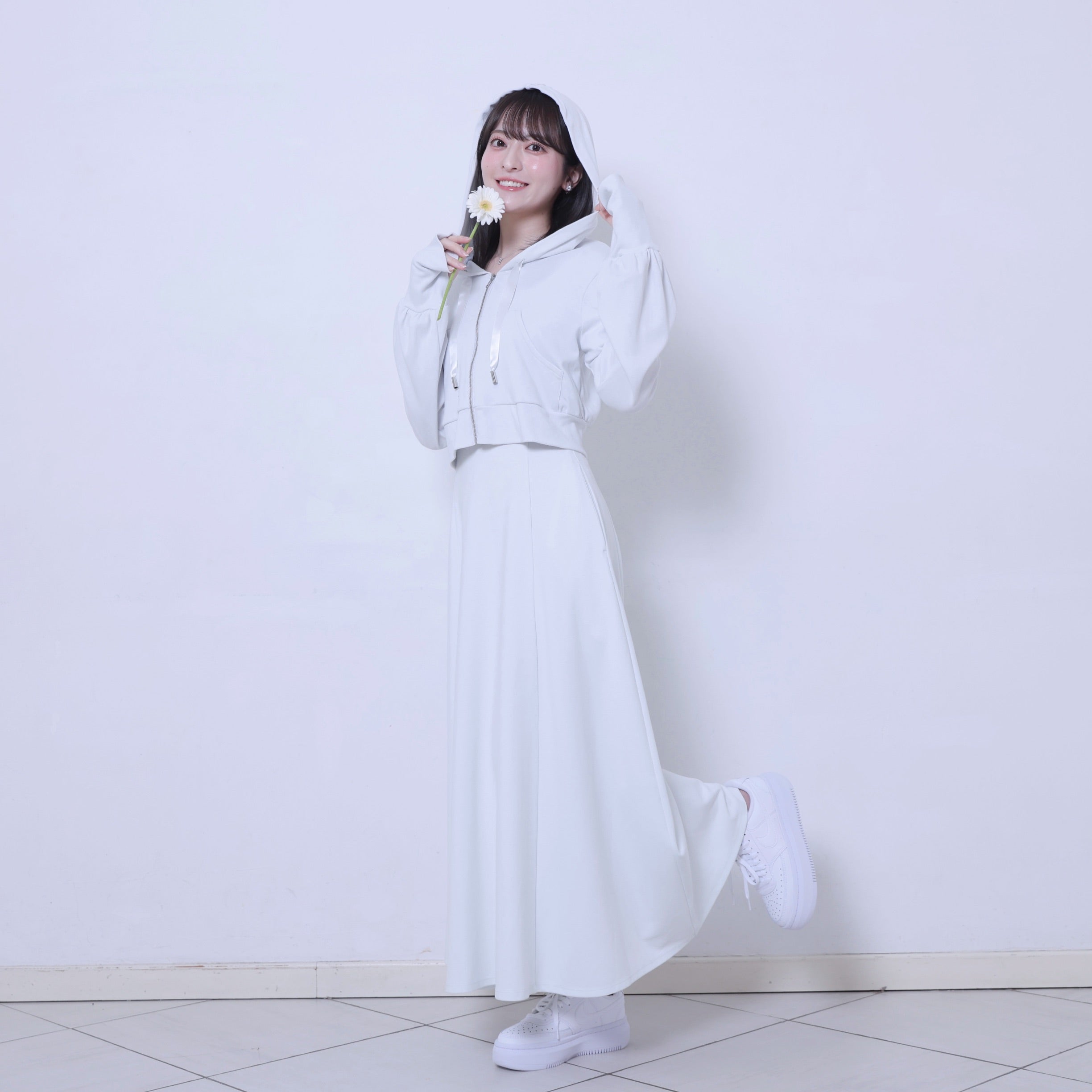 公式】UVカットパーカー｜ 夏雪草 ｜ シロノサクラ。 – シロノサクラ