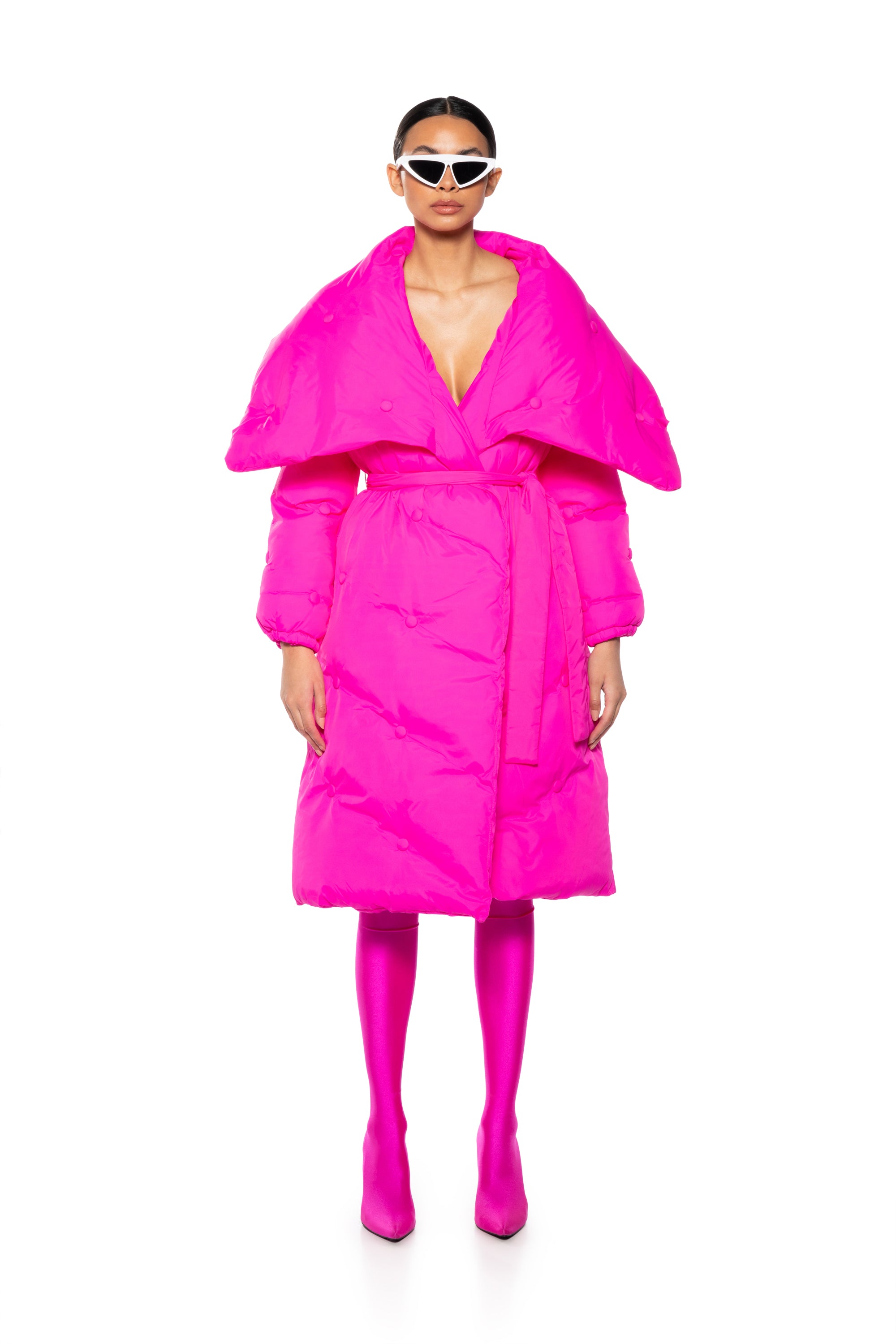 CAMPING TUFFED PUFFER COAT IN PINK – AKIRA