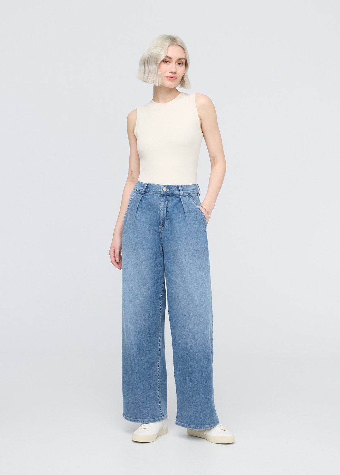 Women's Slate Indigo Denim Lite Pleated Pant