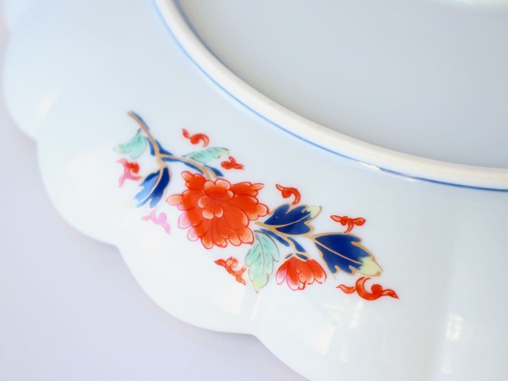 林九郎窯 古伊万里様式 菊割花地紋 プレート24cm 波佐見焼 8号 : 雑貨
