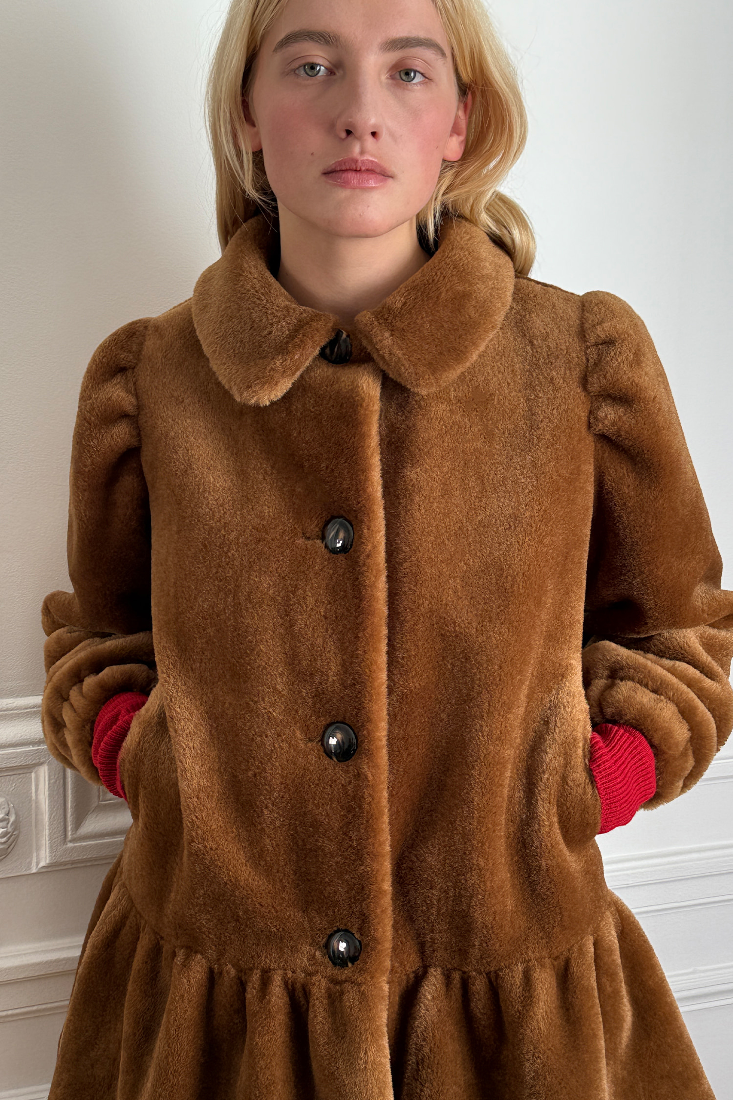SN Ruffled Shearling Fur Coat (Brown) | ファッション通販サイト NUGU