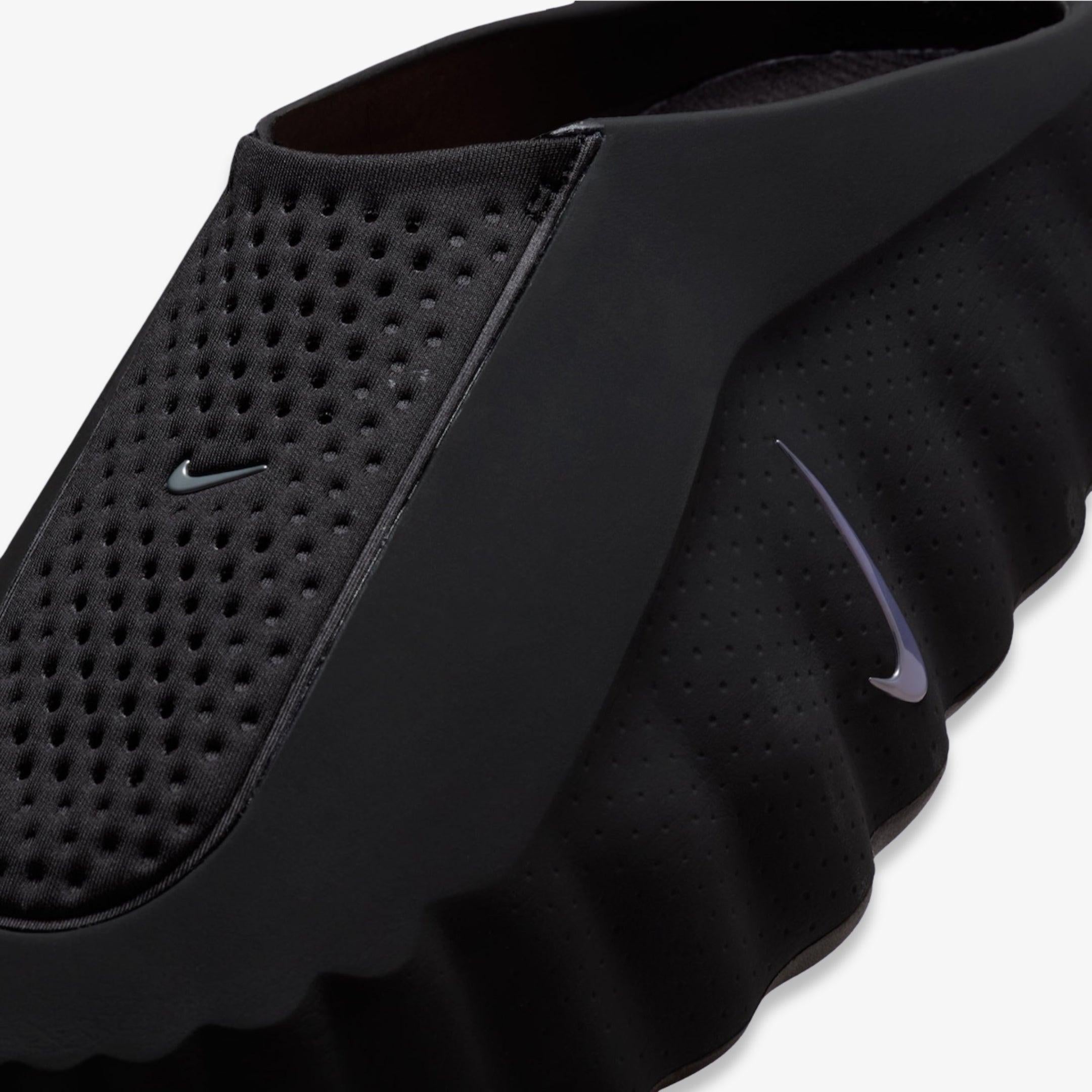 Nike Mind 001 Pregame Mule 'Black / Hyper Crimson' (2026) – SOLE