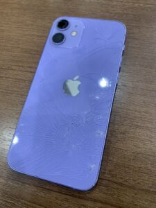 枚方市】iPhone背面割れ修理ならお任せ！最短即日対応可能