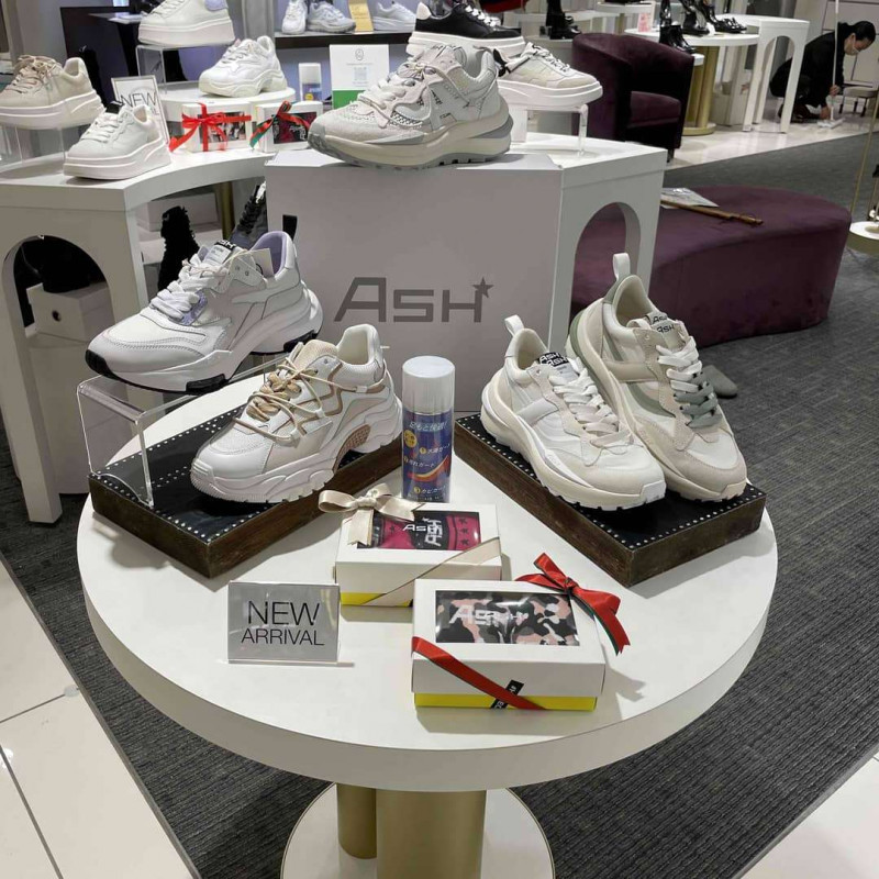 婦人靴のスナップ | 横浜タカシマヤ | タカシマヤスナップ | 「【ASH
