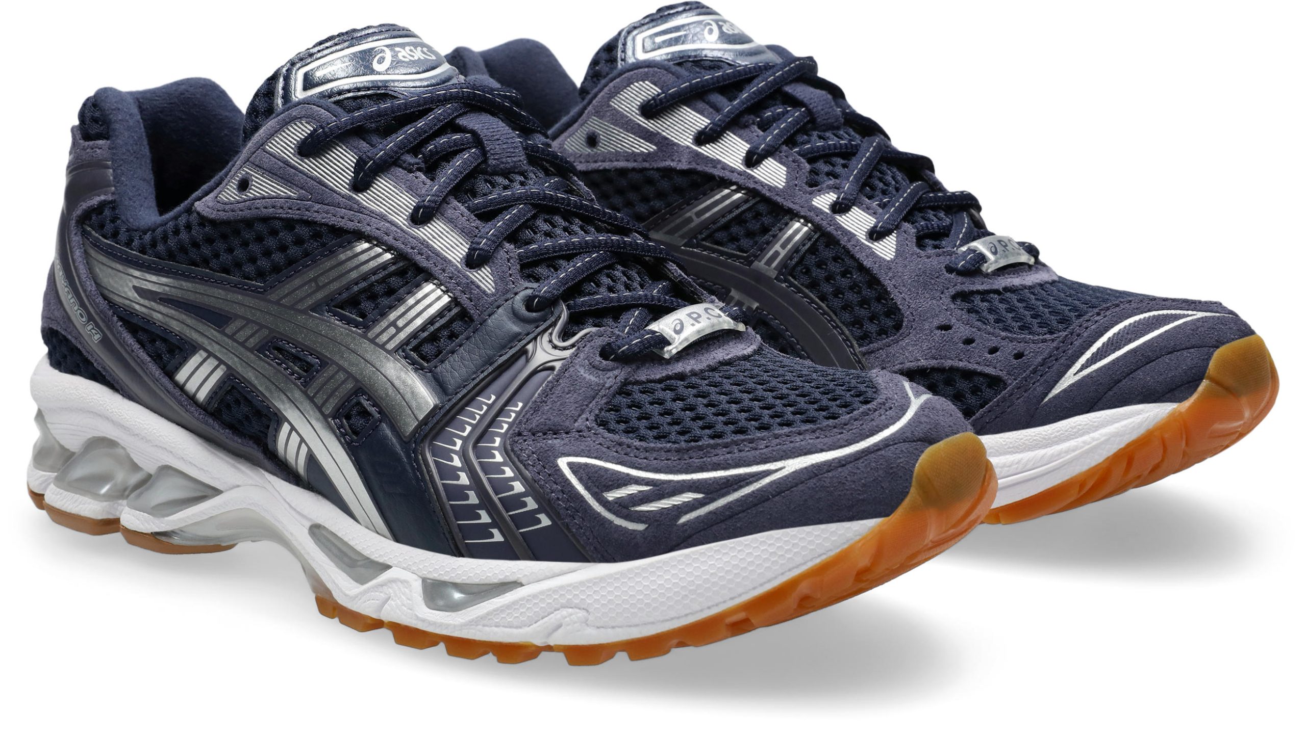 ASICS e A.P.C. Apresentam Coleção Para Uso Dentro E Fora Das