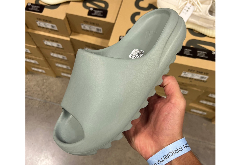 adidas YEEZY Slide 