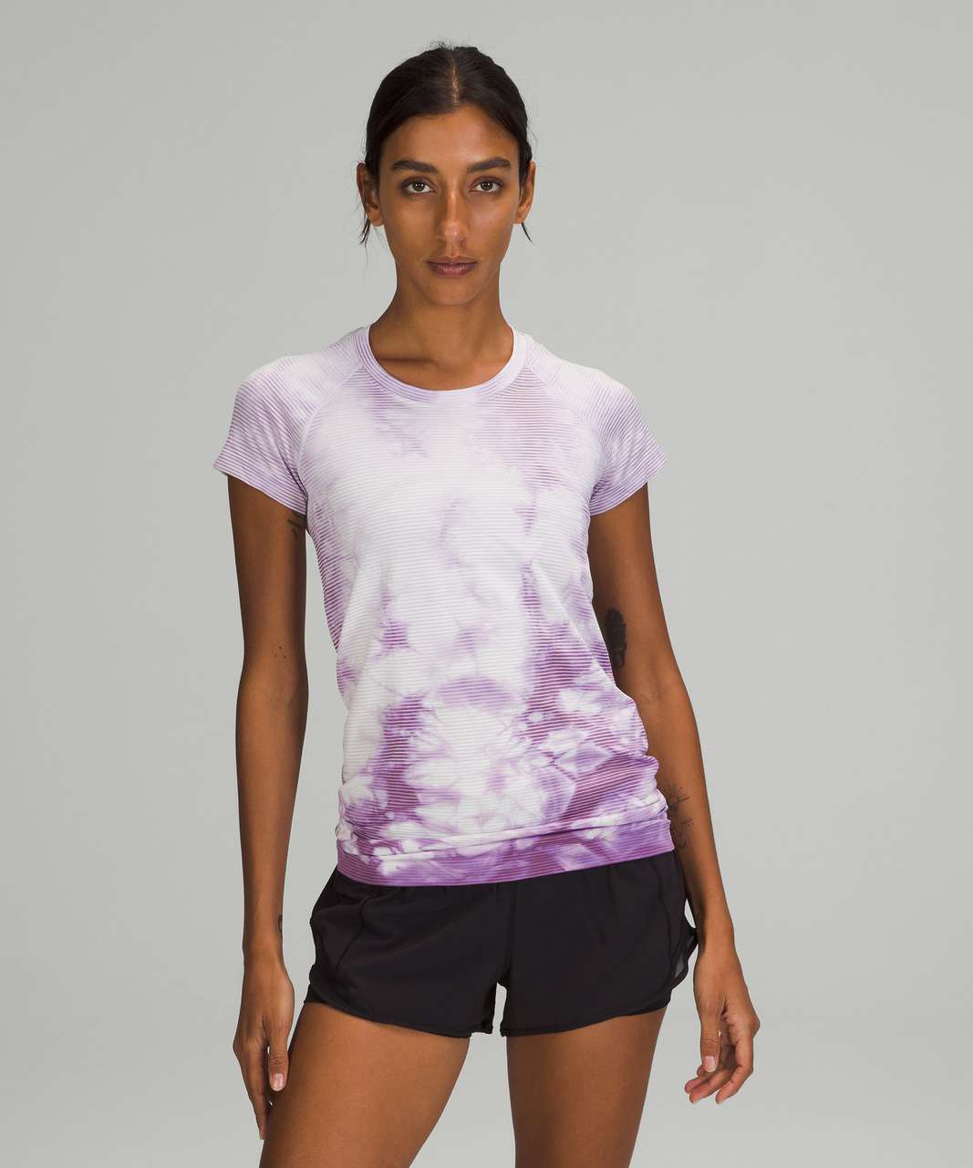 Lululemon Swiftly Tech Short Sleeve Shirt 2.0 - Shibori Stripe