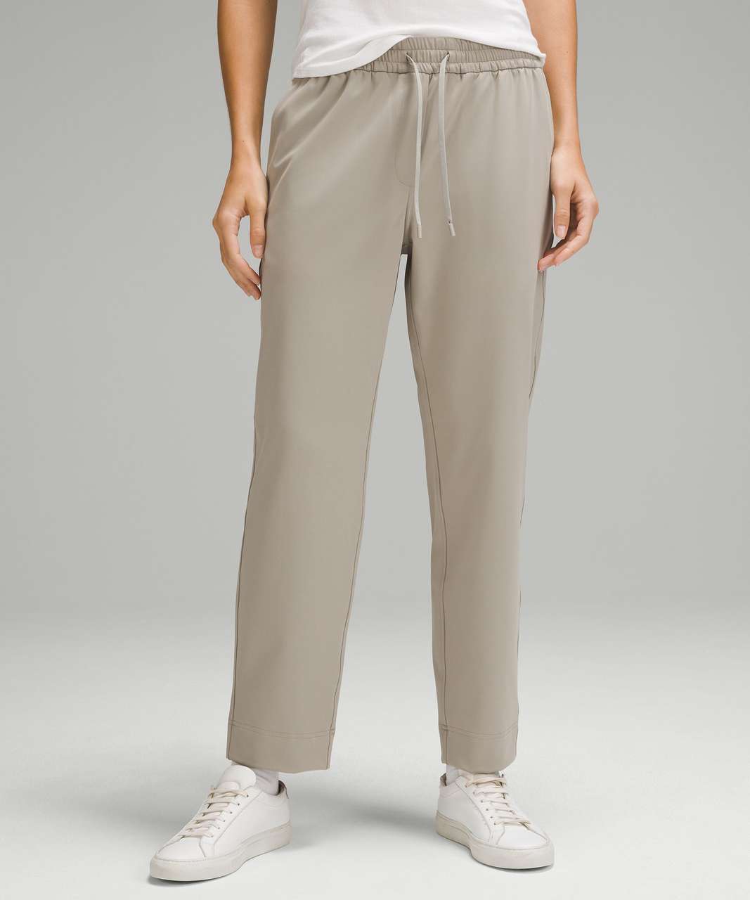 Lululemon Tapered-Leg Mid-Rise Pant 7/8 Length *Luxtreme