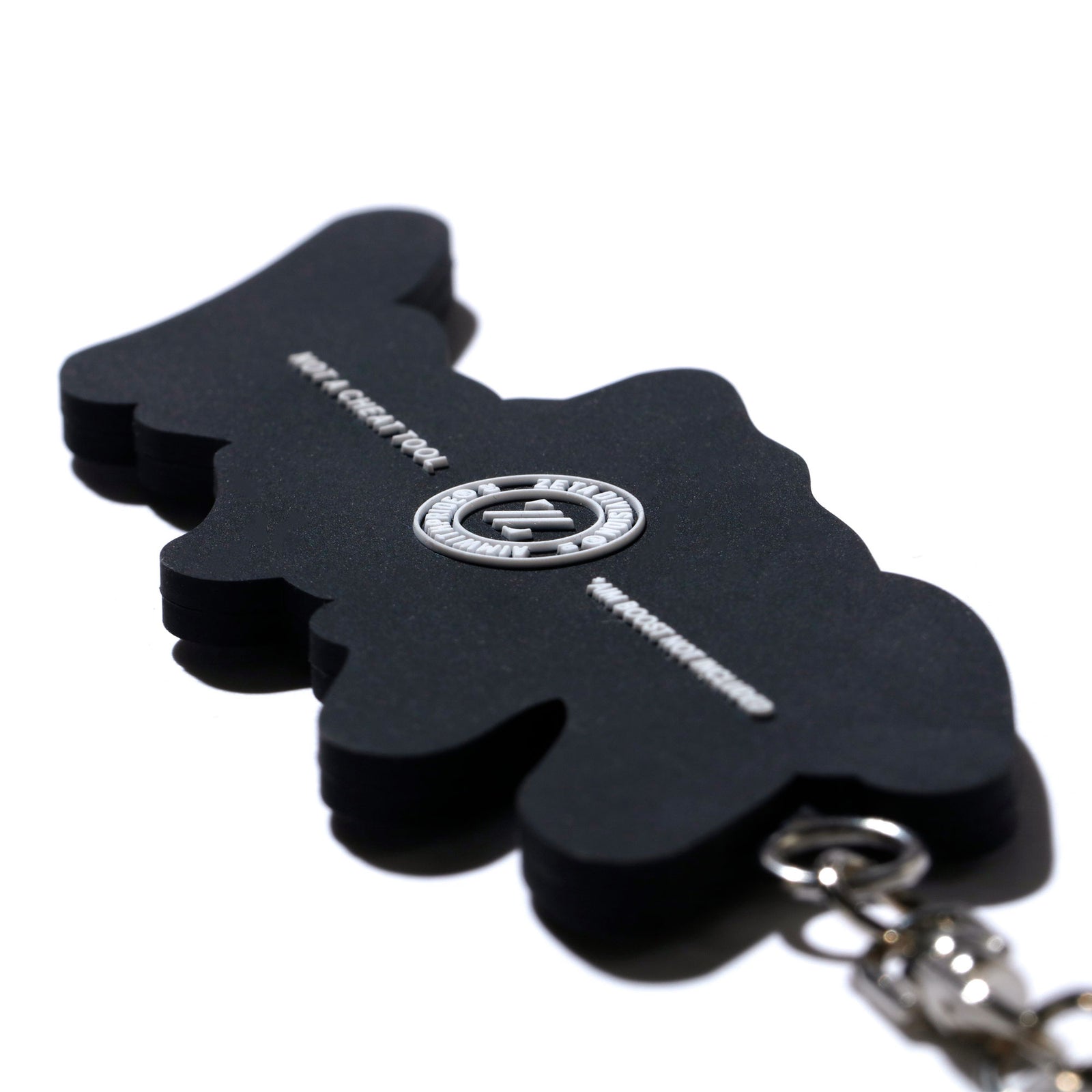 BRUSH STOROKE LOGO KEY CHAIN | ZETA DIVISION STORE