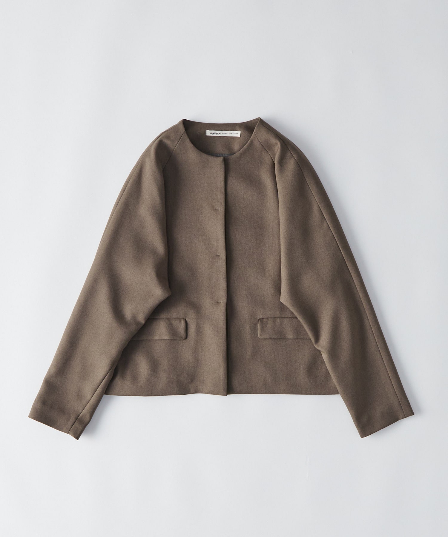 ノーカラージャケット｜BIGI online store - ビギ オンラインストア