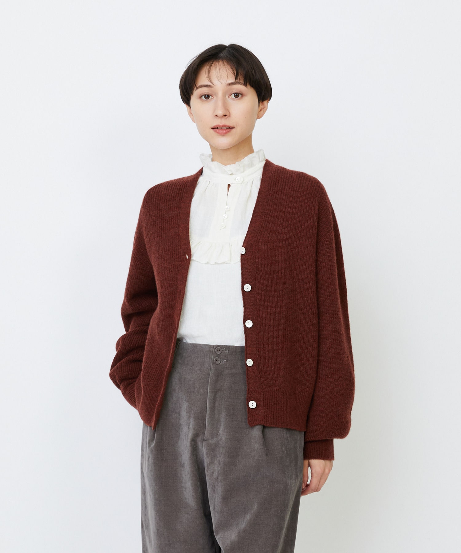 ラムウール片畦ショートカーディガン｜BIGI online store - ビギ