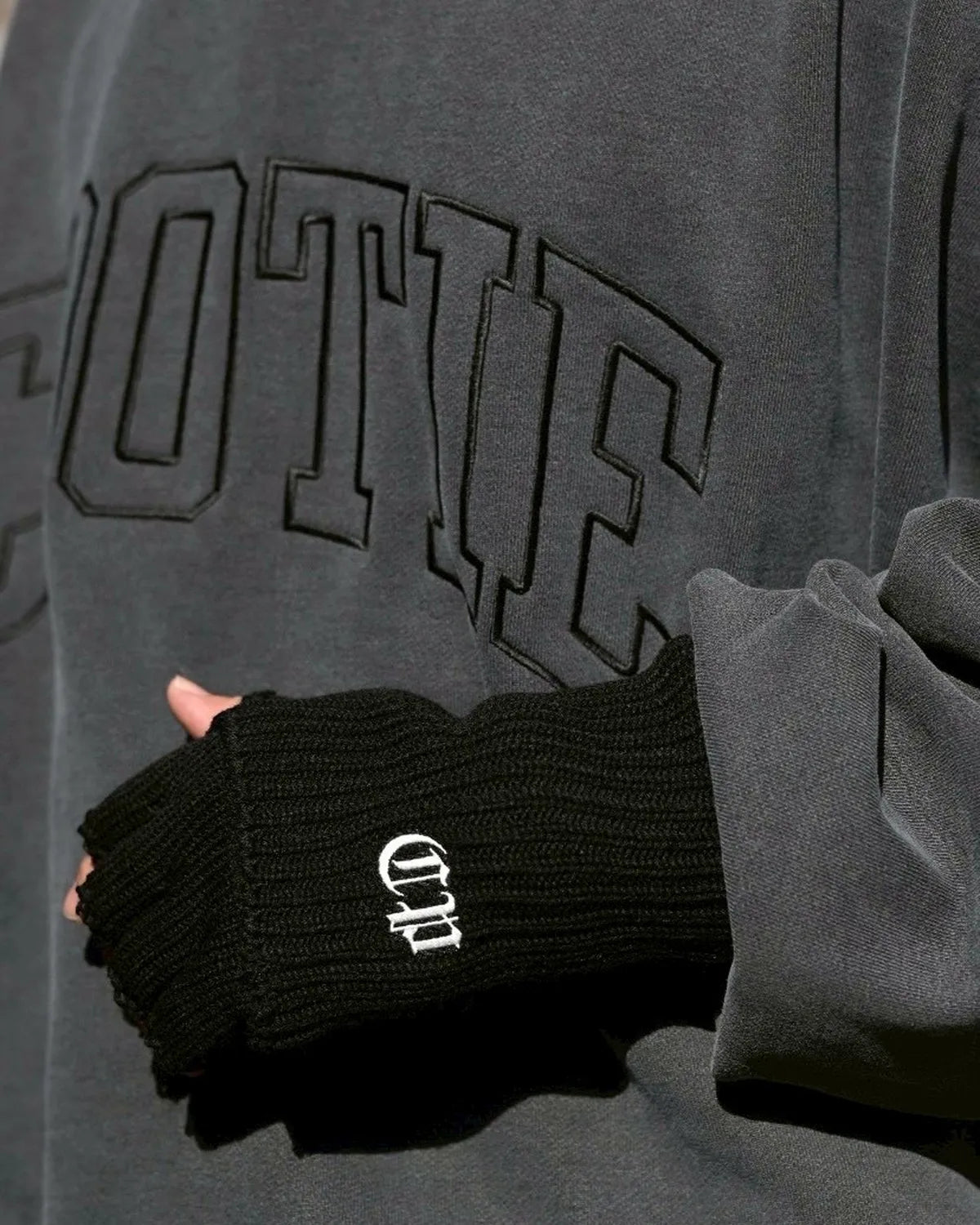 COOTIE PRODUCTIONS®（クーティー プロダクションズ）/ Knit Cuffed