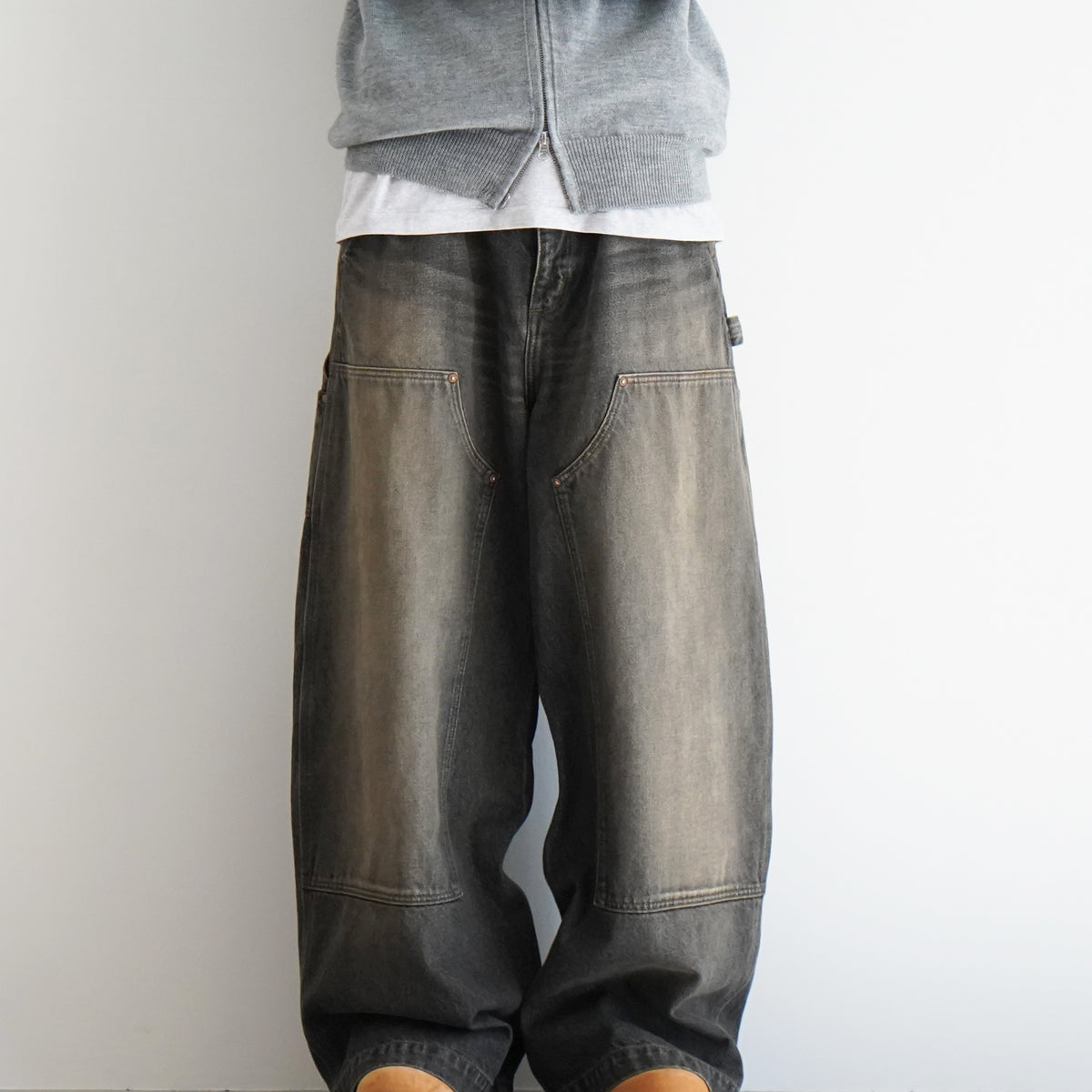 DEVINUSAGE【ディベロップメントインアスエイジ】double knee denim