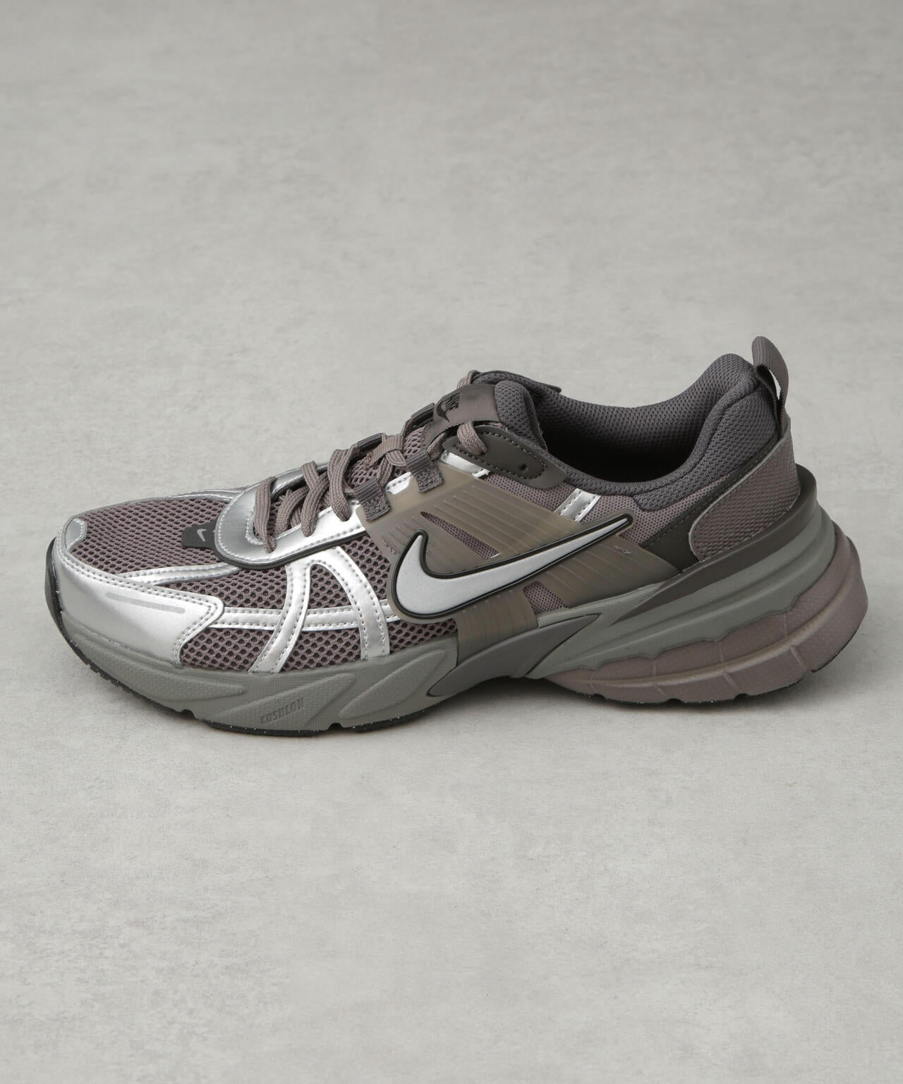 NIKE/NIKE V2K RUN