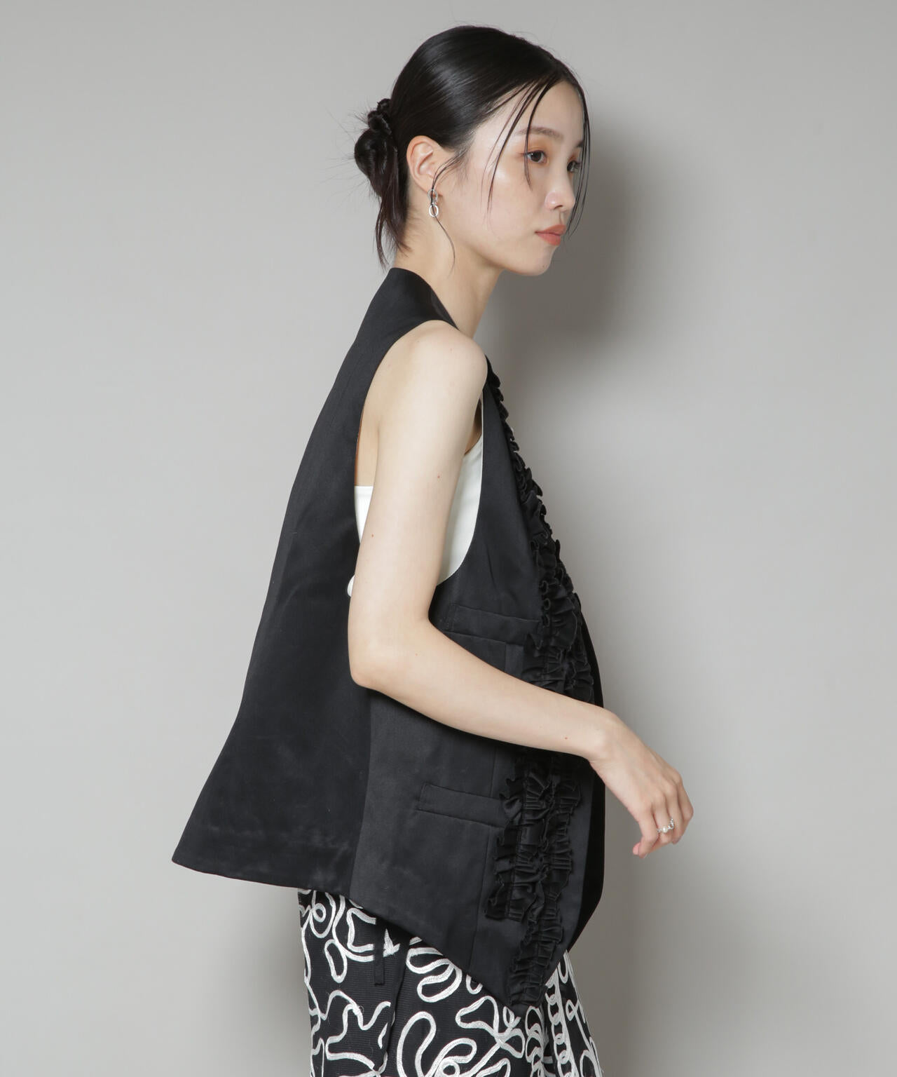 RhodolirioN / Frill Vest - Chino Cloth