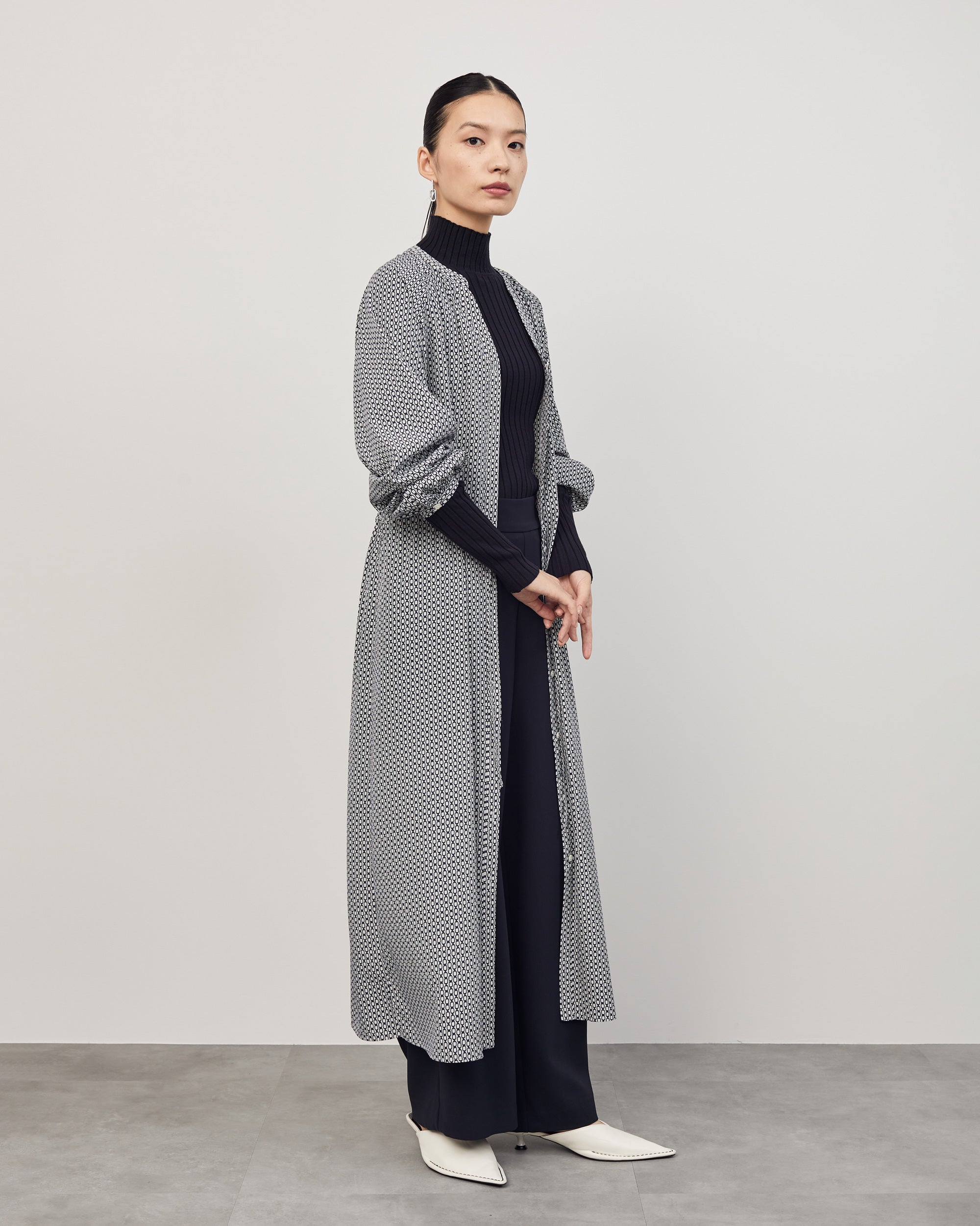 チェーン柄ワンピース - SOÉJU online store｜上質な大人の女性のため