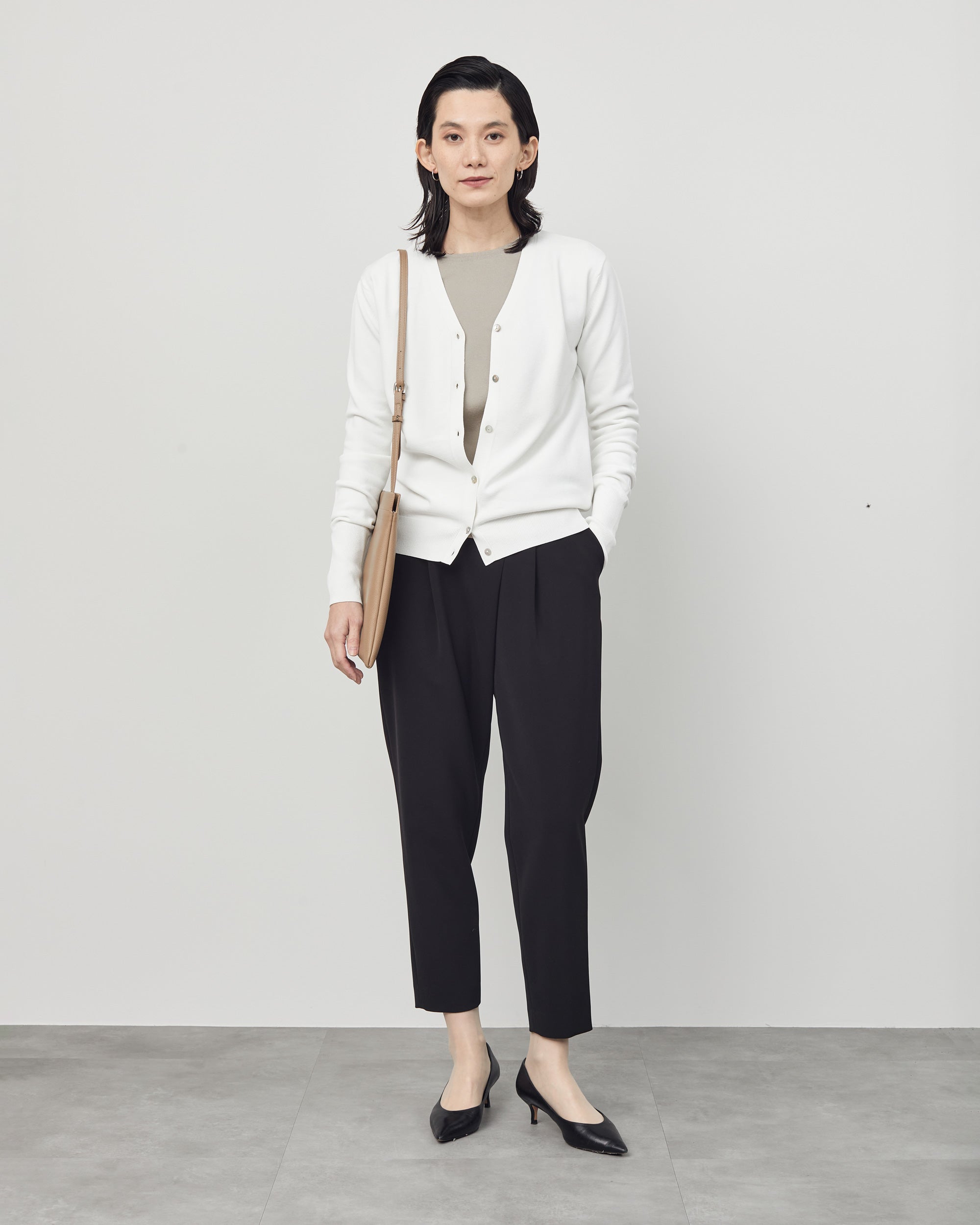 ストレッチファインタックパンツ - SOÉJU online store｜上質な大人の