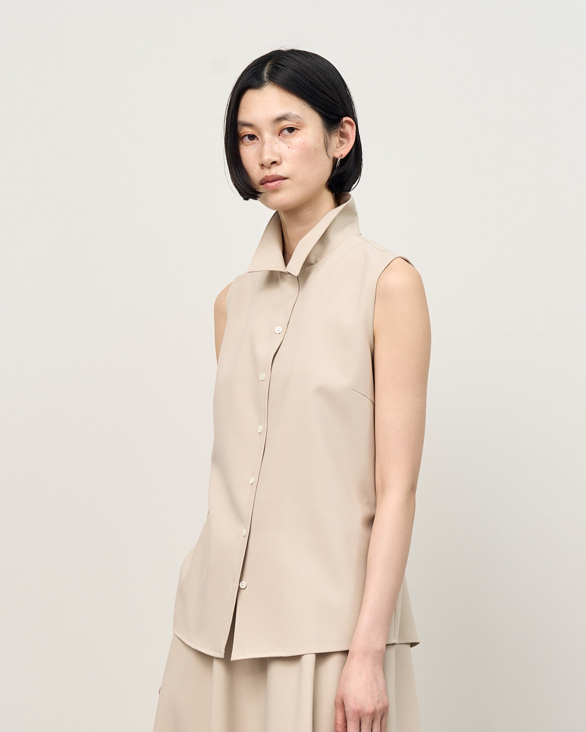 ソフトオックスノースリーブブラウス - SOÉJU online store｜上質な