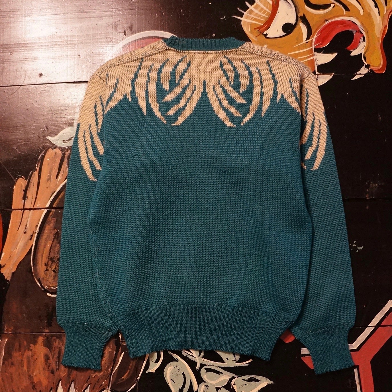 JANTZEN Jacquard Knit V Neck Sweater (Panther) | THE NEW BATCH