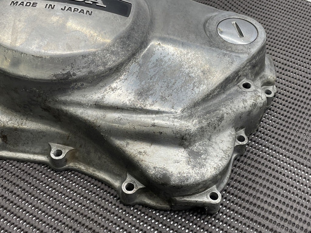 ホンダ CB250Tホーク クラッチ・ジェネレーターカバーバレル研磨ご依頼