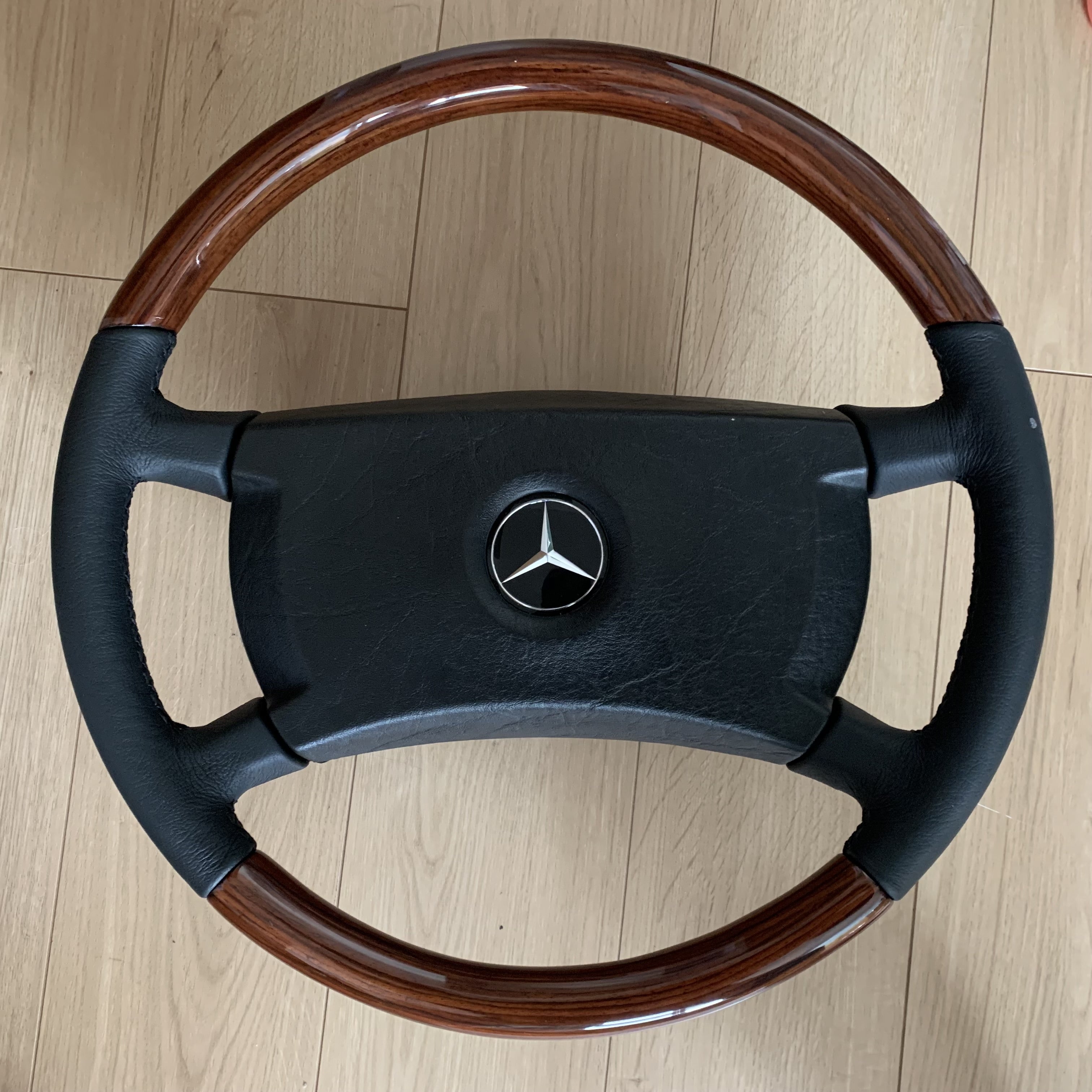 旧車ベンツw124 w126 R107 W201 w123ゼブラウッドコンビステアリング